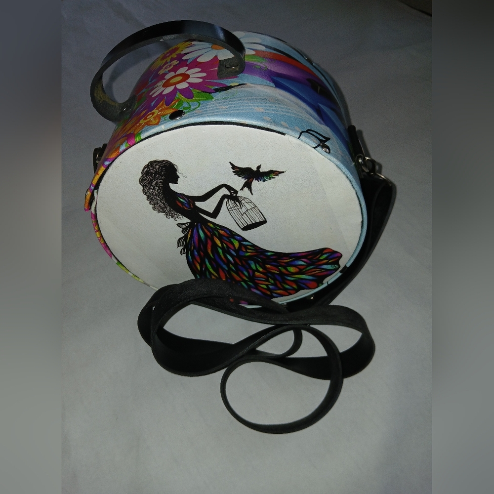 Retro Styles Colorful Floral Pattern Crossbody Vinyl Single Bag.